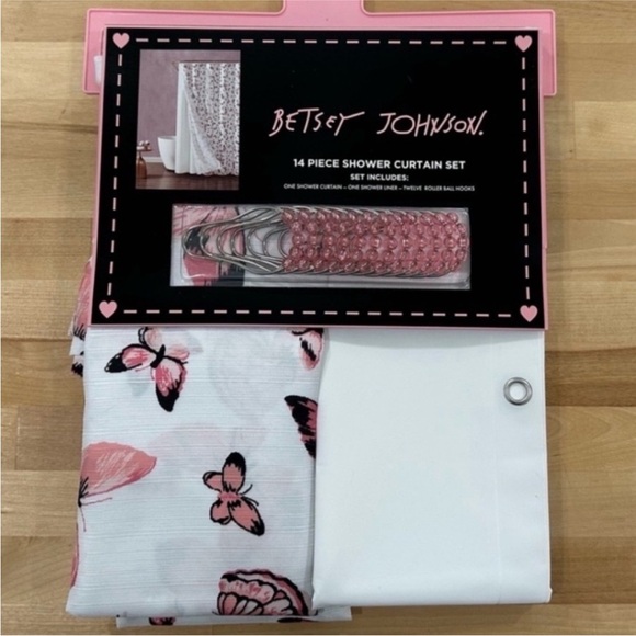 New! Betsey Johnson 14pc Pink & Black Butterfly Fabric Shower Curtain Set - Picture 1 of 8
